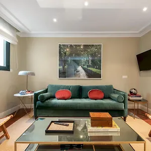 2 Bedrooms 2 Bathrooms- Penthouse- Almagro- Mintystay