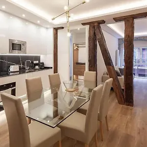 Elegante Apartamento De 3 Dormitorios