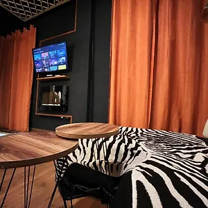 Chic8 Luxury Gran Via Apartment