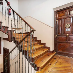 Apartamento En La Puerta Del Sol Apartment *
