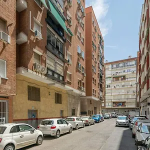 Flat At Street Level - Rio Tri-pedrero Apartment Madrid