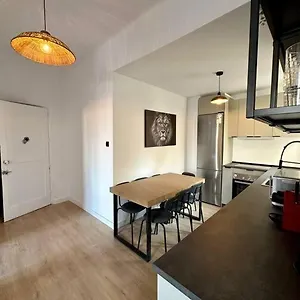 Apartment Nuevo Apt De Diseno 7pax En Centro/la Latina Madrid