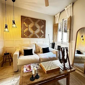 Boutique Embajadores Apartment *