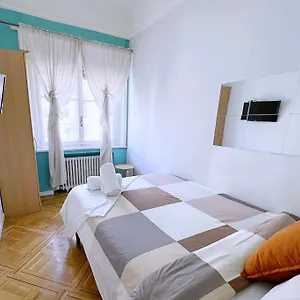 Econostay Plaza De Espana * Madrid