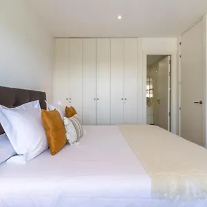 Charming 1-bedroom By Plaza Colon Ideal Location Colon Ii Apartment Madrid