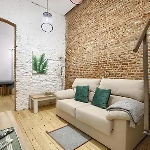 Charming Embajadores - * Madrid