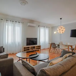 Modern Spacious-3 Bedrooms 2 Bathrooms-retiro Apartment Madrid