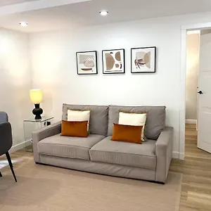Centric Lovely Private Flat 2bd, 2bh + Ac Apartment *