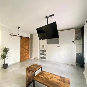 Centrico, Luminoso Y Equipado Apartment Madrid