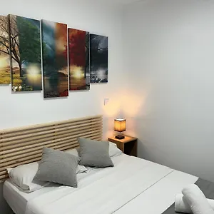 Apartment A Unos Pasos A Paseo Del Prado *