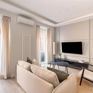 Malasana Viii Calle Jesus Del Valle 3br 3bh *