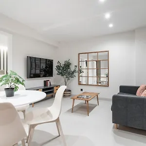 Laurel-mintystay 2 Apartment Madrid