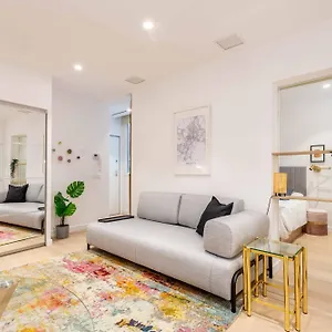 Delightful 2br Flat In Chic Chueca Apartment *