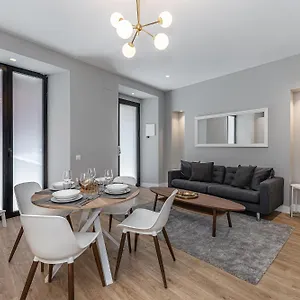 Waou Essence Iii Anton Martin - Corta Duracion Apartamento