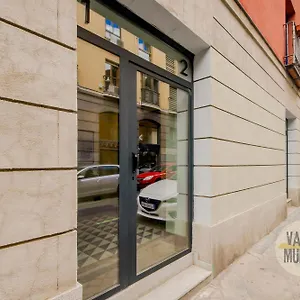 Glamour Madrileno 6, Vive En Calle Del Aguila E3 *