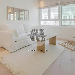 Malasana Acogedora 4, Ven A San Bernardo 20 E3 *
