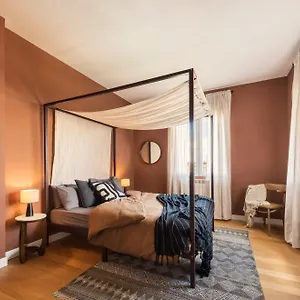 Tanami - Two Bedroom In Chamberi Apartment *