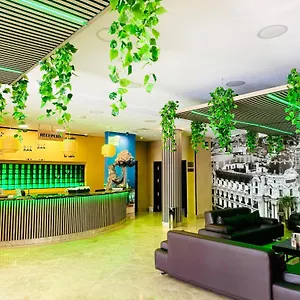 Hotel La Cantuena 3*
