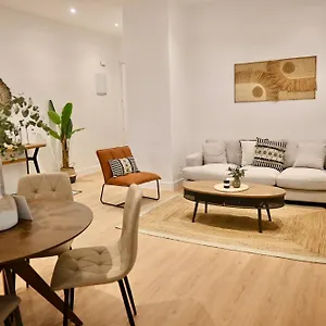 Apartment For Amplio Y Lujoso Temporal En El Barrio De Salamanca Gdp9 *