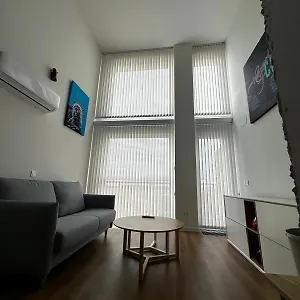 Black Rock Loft Apartment *