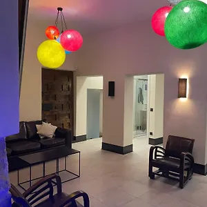 7 Beds, 3bedr, Centro, Sol, Gran Via, Metro Noviciado, Callao Apartment Madrid