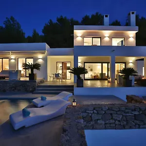 With Outdoor Area Villa *