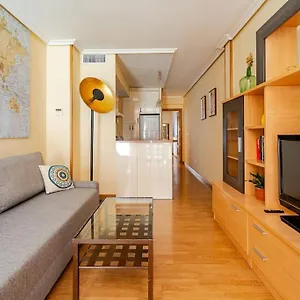Silencioso, Bien Situado Y Luz Natural Apartment Madrid