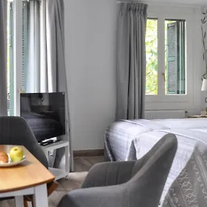 Estudio En Bravo Murillo Apartment