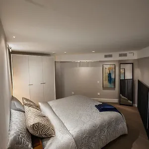 Moderno En Apartment *