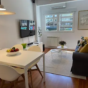 Apartment Total Access 3 Bedroom 2 Bath 6 Persons