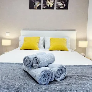 Confort Plaza De Espana Apartment *