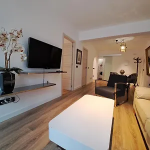 Madrid-rio Apartment