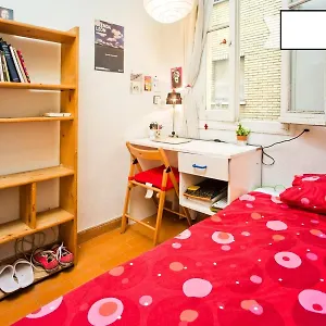Individual Con Ventana A Patio Bed & Breakfast *