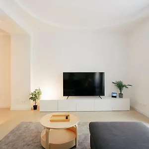 Best With 3-bedroom In Apartment Madrid