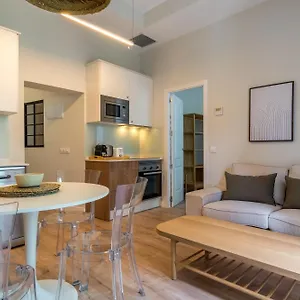 Bright Stylish - 2bedrooms 1bathroom - Sol Apartment *