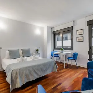 Apartment With Parking - 1b