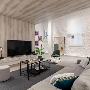 Modern In Centro, 2 Bedroom Madrid