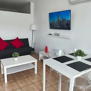 Centro Bernabeu Wizink Feria Aeropuerto Apartment *