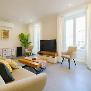 Exclusive Temporary Flat With Balconies Temporal Afi332d * Madrid