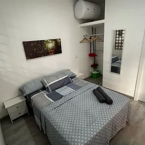 Estudio Con Bano Privado En El Centro De Apartment Madrid