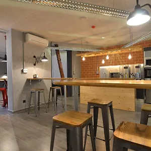 Far Atocha Hostel