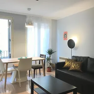 Gran Via Apartment *