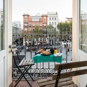 Plaza Santa Ana Apartment *