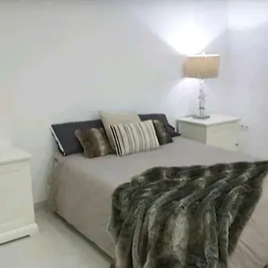 Apartment Tres Cruces Madrid