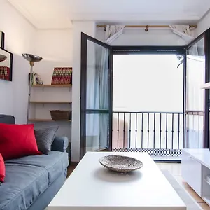 Leganitos, 4 Apartment *