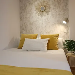Atocha Art Apartment *