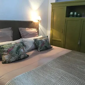 La Casita Verde De Hector Y Marta Madrid