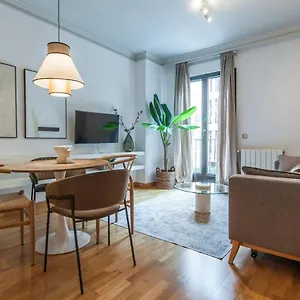 Apartment Plaza De Cibeles Ii