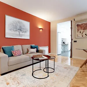 Apartment Plaza Santa Ana Iii