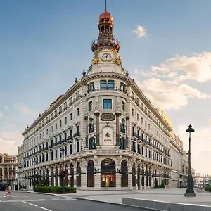 Four Seasons Hotel